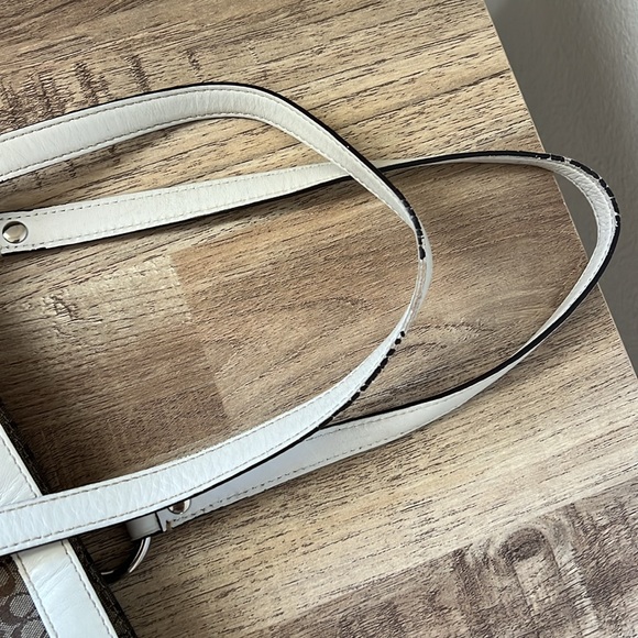 Coach Handbag - Picture 8 of 11